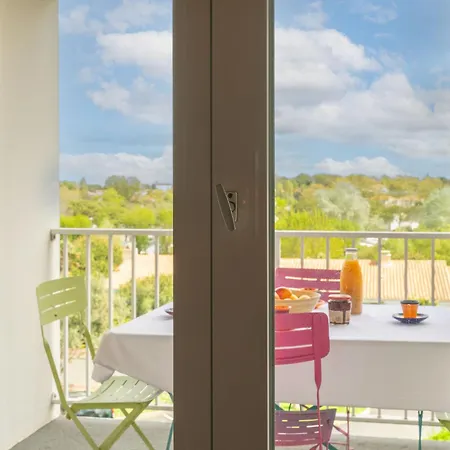 Apartment Les Jardins De L'ocean-10 By Interhome
